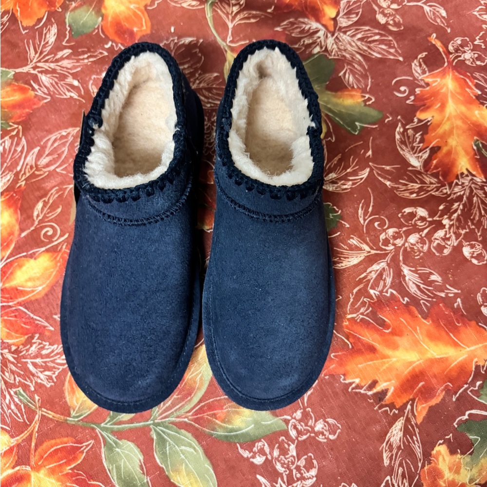 Navy Blue Bear paw with Fleece Lining